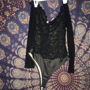 BLACK BODYSUIT